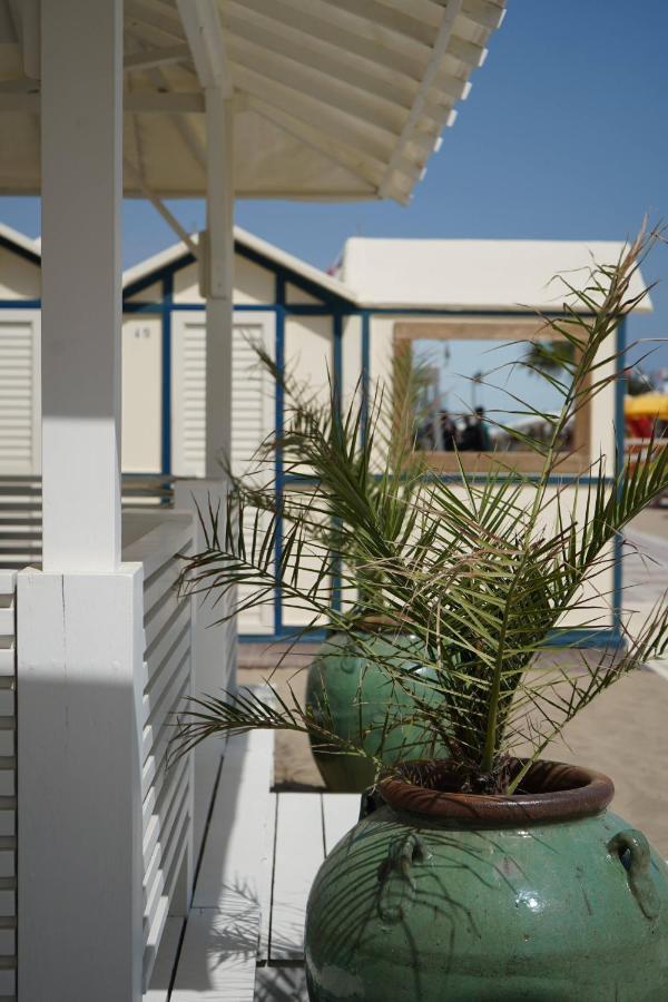 Hotel Mon Cheri Riccione Exteriör bild