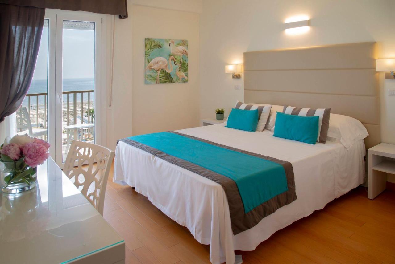 Hotel Mon Cheri Riccione Exteriör bild